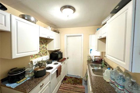 Immobilier commercial à vendre à Altamonte Springs, Floride: 4 chambres, 116.13 m2 № 1422329 - photo 5