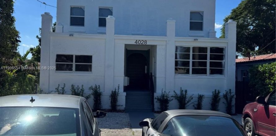 Casa en Miami, Florida 2 dormitorios, 356.37 m2 № 1957104