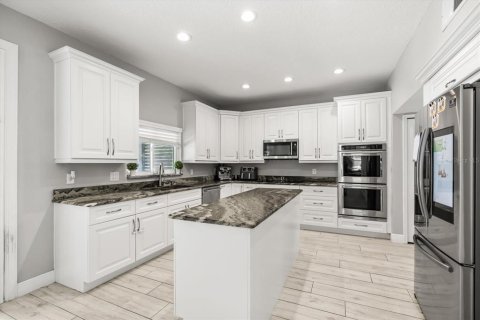 Casa en venta en Maitland, Florida, 4 dormitorios, 357.95 m2 № 1907623 - foto 3