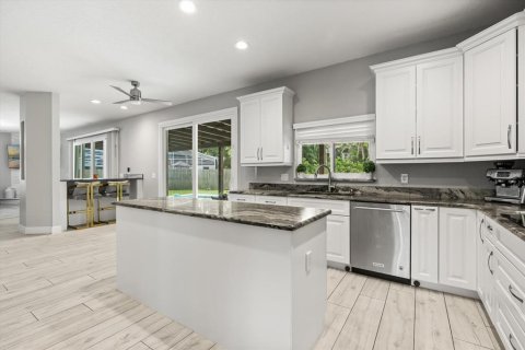 Casa en venta en Maitland, Florida, 4 dormitorios, 357.95 m2 № 1907623 - foto 11