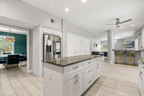 Casa en venta en Maitland, Florida, 4 dormitorios, 357.95 m2 № 1907623 - foto 13