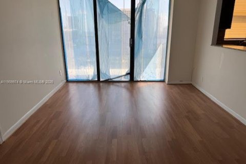 Condo in Aventura, Florida, 2 bedrooms  № 2013197 - photo 4