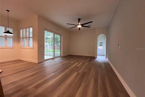 Casa en alquiler en Orlando, Florida, 4 dormitorios, 243.5 m2 № 1917453 - foto 7