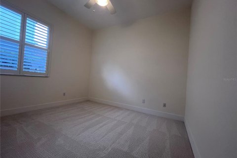 Casa en alquiler en Orlando, Florida, 4 dormitorios, 243.5 m2 № 1917453 - foto 15