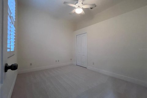 Casa en alquiler en Orlando, Florida, 4 dormitorios, 243.5 m2 № 1917453 - foto 16