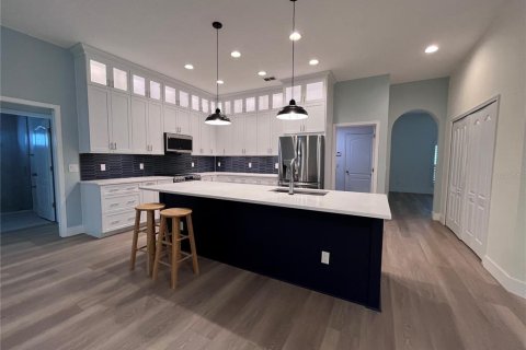Casa en alquiler en Orlando, Florida, 4 dormitorios, 243.5 m2 № 1917453 - foto 3