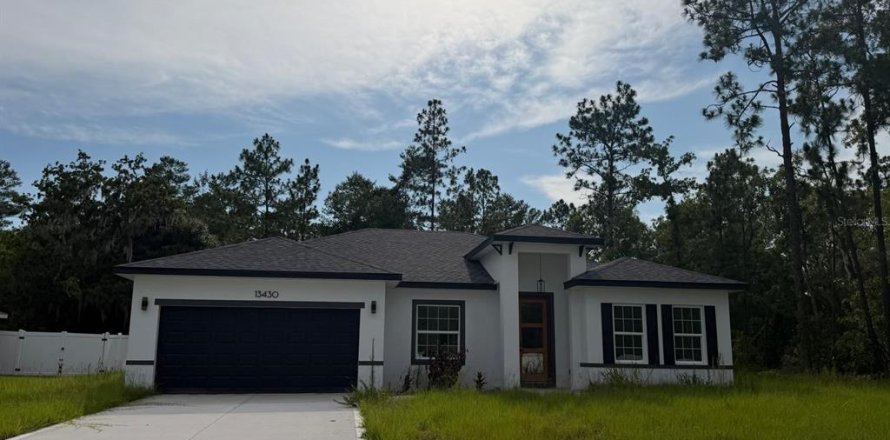 House in Dunnellon, Florida 4 bedrooms, 164.99 sq.m. № 2205349