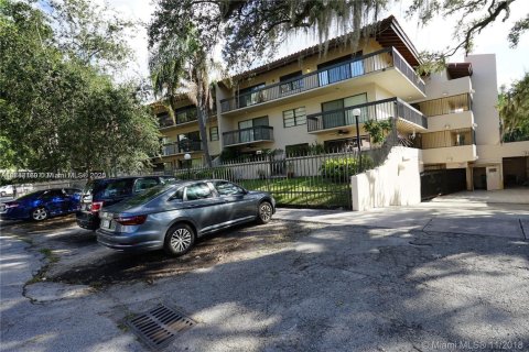 Copropriété à louer à Coral Gables, Floride: 2 chambres, 95.13 m2 № 1977973 - photo 2