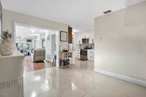 Villa ou maison à vendre à Tamarac, Floride: 3 chambres, 156.26 m2 № 2085160 - photo 21