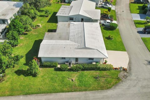 Villa ou maison à vendre à Tamarac, Floride: 3 chambres, 156.26 m2 № 2085160 - photo 4