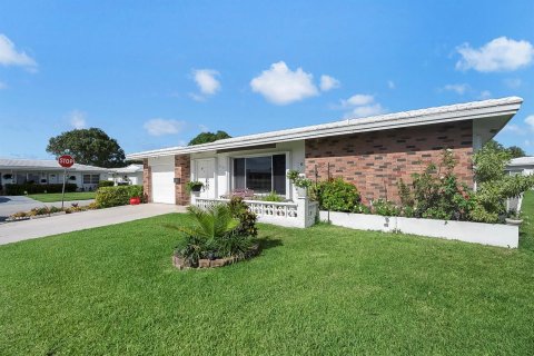 Villa ou maison à vendre à Tamarac, Floride: 3 chambres, 156.26 m2 № 2085160 - photo 3