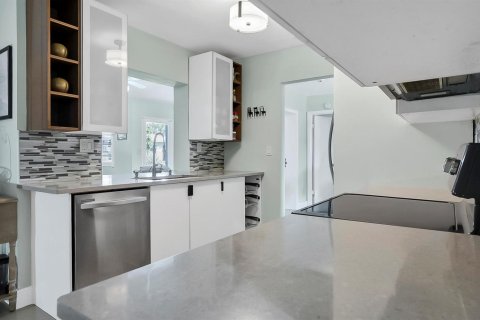 Villa ou maison à vendre à Tamarac, Floride: 3 chambres, 156.26 m2 № 2085160 - photo 16