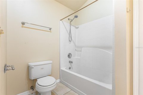 House in Kissimmee, Florida 4 bedrooms, 224.64 sq.m. № 1843379 - photo 28