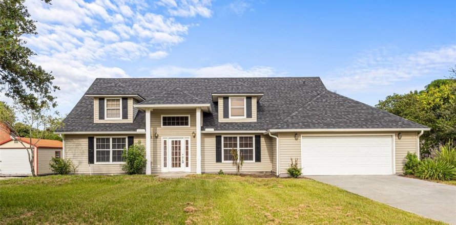 House in Kissimmee, Florida 4 bedrooms, 224.64 sq.m. № 1843379