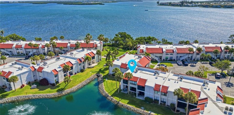Condo in Bradenton Beach, Florida, 1 bedroom  № 2208777