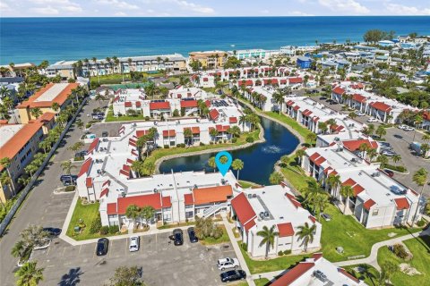 Condo in Bradenton Beach, Florida, 1 bedroom  № 2208777 - photo 23