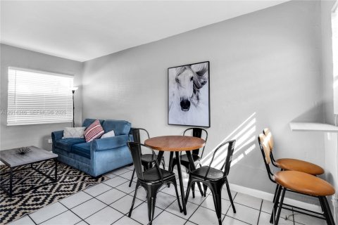 Villa ou maison à louer à Dania Beach, Floride: 1 chambre, 65.03 m2 № 2076452 - photo 6