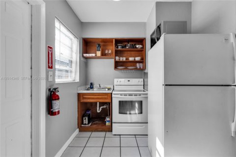 Villa ou maison à louer à Dania Beach, Floride: 1 chambre, 65.03 m2 № 2076452 - photo 7