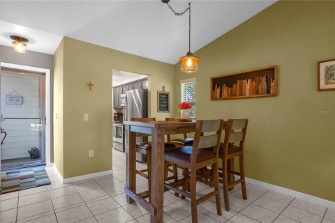 Condo in Hernando, Florida, 2 bedrooms  № 2106291 - photo 8