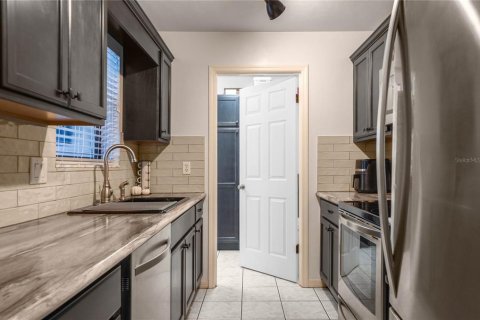 Condo in Hernando, Florida, 2 bedrooms  № 2106291 - photo 9