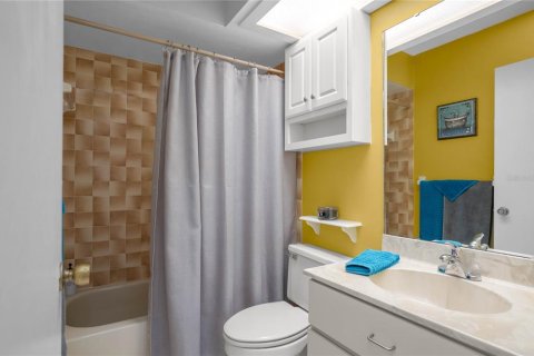 Condo in Hernando, Florida, 2 bedrooms  № 2106291 - photo 19