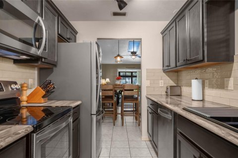 Condo in Hernando, Florida, 2 bedrooms  № 2106291 - photo 12