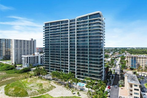 Condo in Pompano Beach, Florida, 3 bedrooms  № 1991708 - photo 23