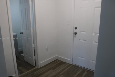Copropriété à vendre à Miami, Floride: 1 chambre, 83.43 m2 № 1990316 - photo 23