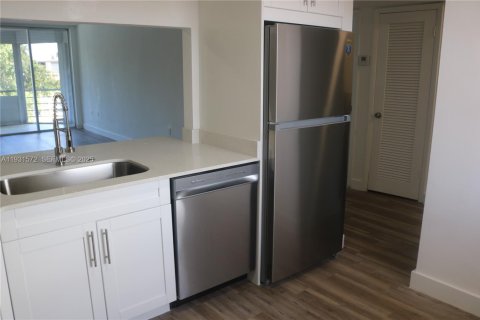 Copropriété à vendre à Miami, Floride: 1 chambre, 83.43 m2 № 1990316 - photo 7