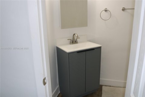 Copropriété à vendre à Miami, Floride: 1 chambre, 83.43 m2 № 1990316 - photo 19