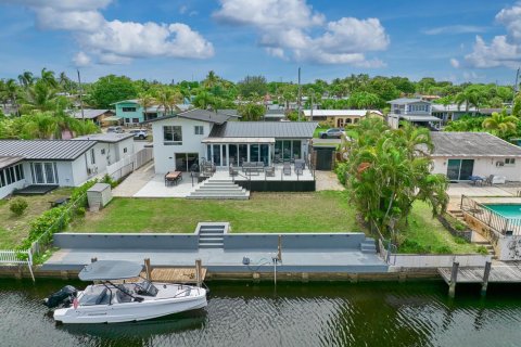 Villa ou maison à Fort Lauderdale, Floride 3 chambres, 146.04 m2 № 2395072