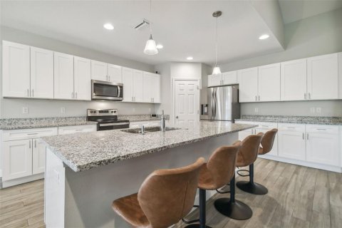 Casa en venta en Valrico, Florida, 4 dormitorios, 179.21 m2 № 1844876 - foto 7