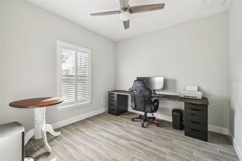 Casa en venta en Valrico, Florida, 4 dormitorios, 179.21 m2 № 1844876 - foto 4