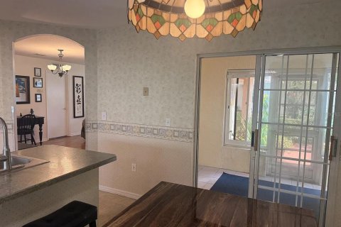 Villa ou maison à louer à Ocala, Floride: 2 chambres, 100.24 m2 № 2430829 - photo 6
