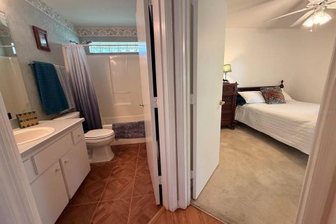 Villa ou maison à louer à Ocala, Floride: 2 chambres, 100.24 m2 № 2430829 - photo 8