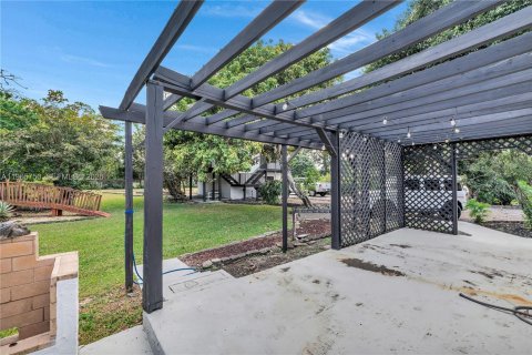 House in Davie, Florida 4 bedrooms, 297.75 sq.m. № 2027516 - photo 16