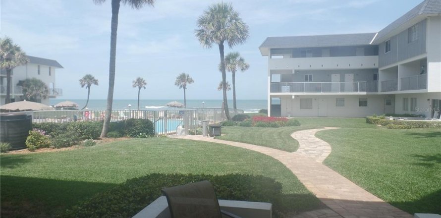 Condo à Ormond Beach, Floride, 2 chambres  № 2130832