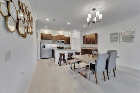Touwnhouse à louer à Tampa, Floride: 4 chambres, 192.96 m2 № 2408240 - photo 5