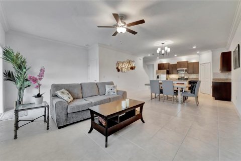 Touwnhouse à louer à Tampa, Floride: 4 chambres, 192.96 m2 № 2408240 - photo 6