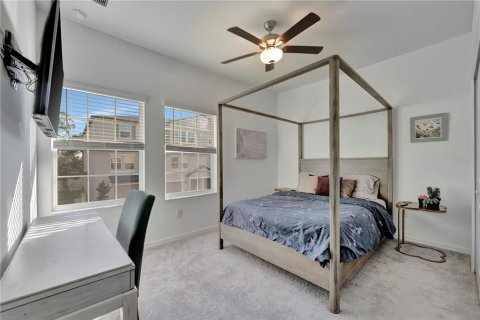 Touwnhouse à louer à Tampa, Floride: 4 chambres, 192.96 m2 № 2408240 - photo 16