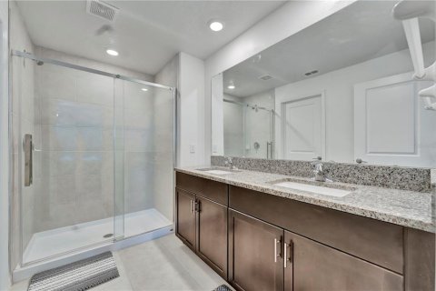 Touwnhouse à louer à Tampa, Floride: 4 chambres, 192.96 m2 № 2408240 - photo 14