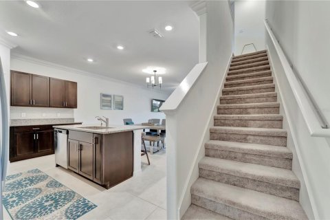Touwnhouse à louer à Tampa, Floride: 4 chambres, 192.96 m2 № 2408240 - photo 10