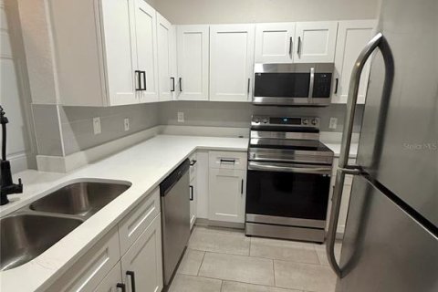 Condominio en venta en Temple Terrace, Florida, 2 dormitorios, 103.59 m2 № 1888694 - foto 9