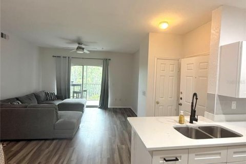 Condominio en venta en Temple Terrace, Florida, 2 dormitorios, 103.59 m2 № 1888694 - foto 12