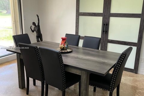 Купить виллу или дом в Хайалиа, Флорида 5 спален, 291.16м2, № 1957977 - фото 6