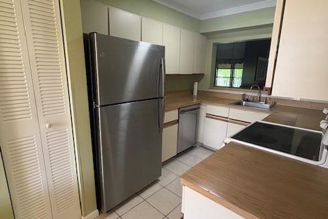 Condo in Lake Worth, Florida, 2 bedrooms  № 2245532 - photo 9