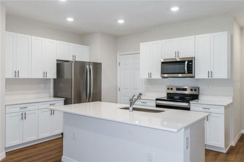 Casa en venta en Dade City, Florida, 3 dormitorios, 159.79 m2 № 2198072 - foto 7