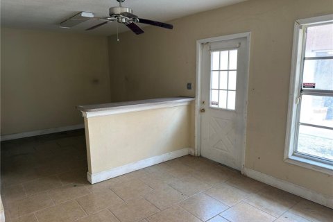 Commercial property in Port Charlotte, Florida 1647.16 sq.m. № 2097519 - photo 8