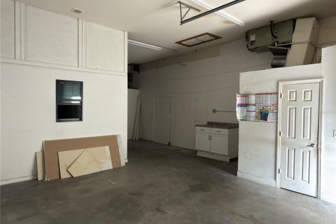 Commercial property in Port Charlotte, Florida 1647.16 sq.m. № 2097519 - photo 2