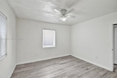 Apartment in Miami, Florida 1 bedroom, 617.24 sq.m. № 2241345 - photo 11